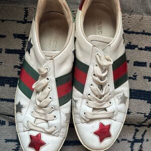 Gucci White Leather Sneaker with Red & Green Accents